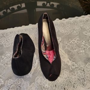 Christian Siriano Shootie Bootie. Size 7.5. Black